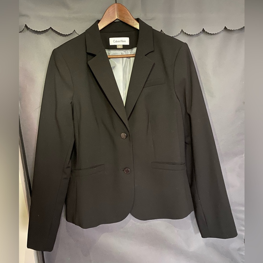 Calvin Klein Black Tailored Women's Blazer with Notch Lapel